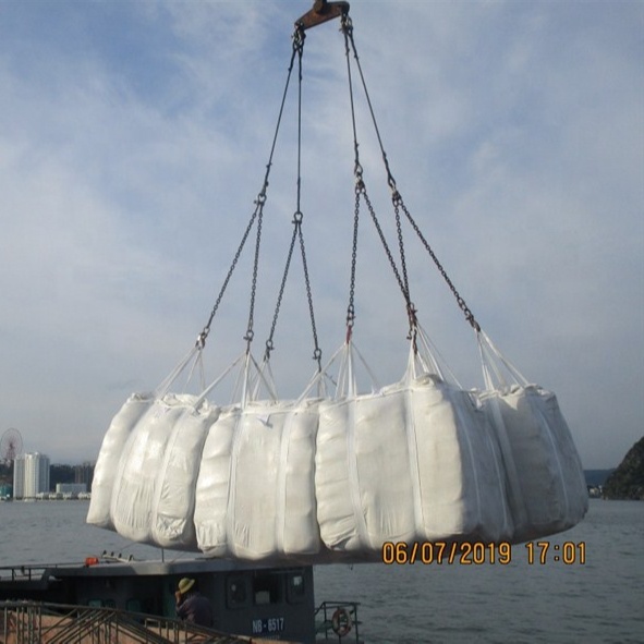 Portland cement CEM I 42.5N in 50 kg bags palletised for container export